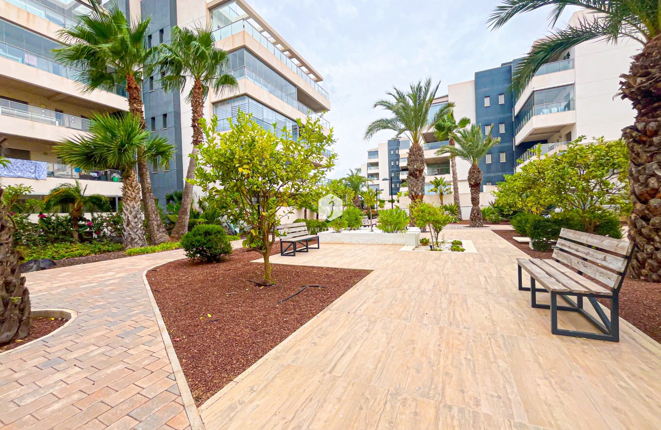 Tweedehands - Appartement / flat -
Orihuela Costa - Costa Blanca