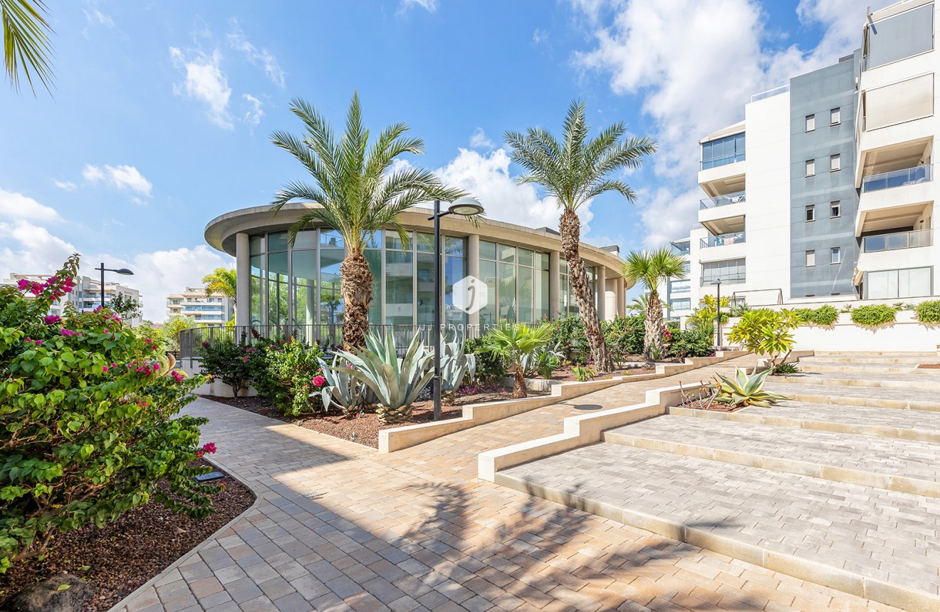 Tweedehands - Appartement / flat -
Orihuela Costa - Costa Blanca