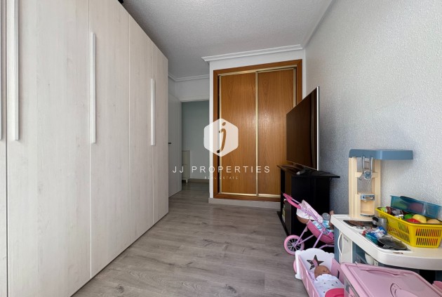 Tweedehands - Appartement / flat -
Torrevieja - Costa Blanca