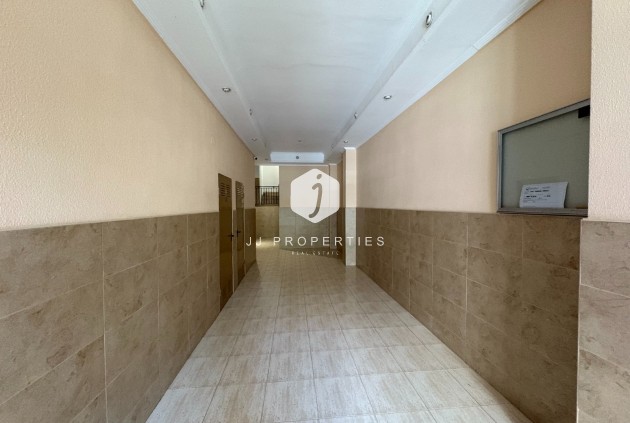 Tweedehands - Appartement / flat -
Torrevieja - Costa Blanca