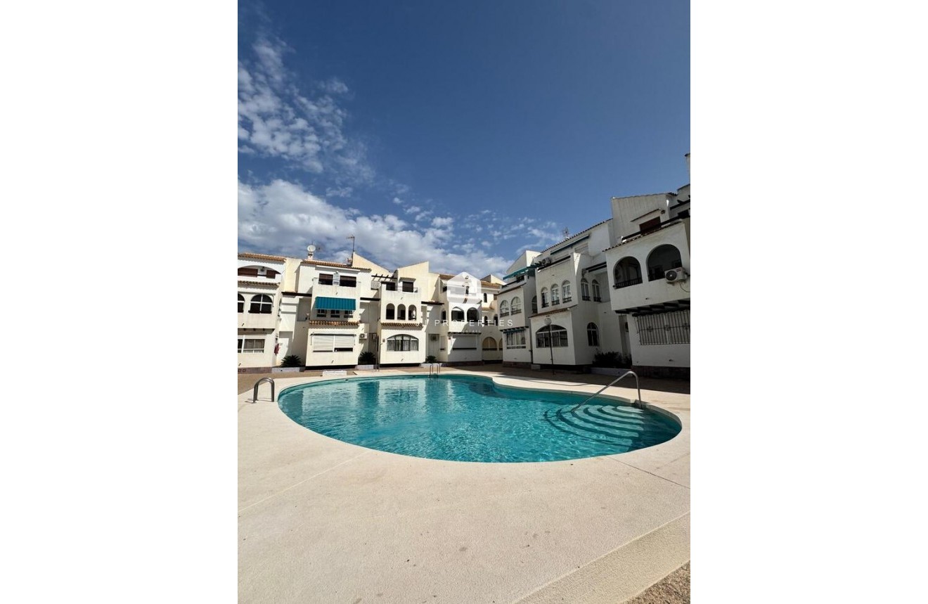 Tweedehands - Appartement / flat -
Torrevieja - Costa Blanca