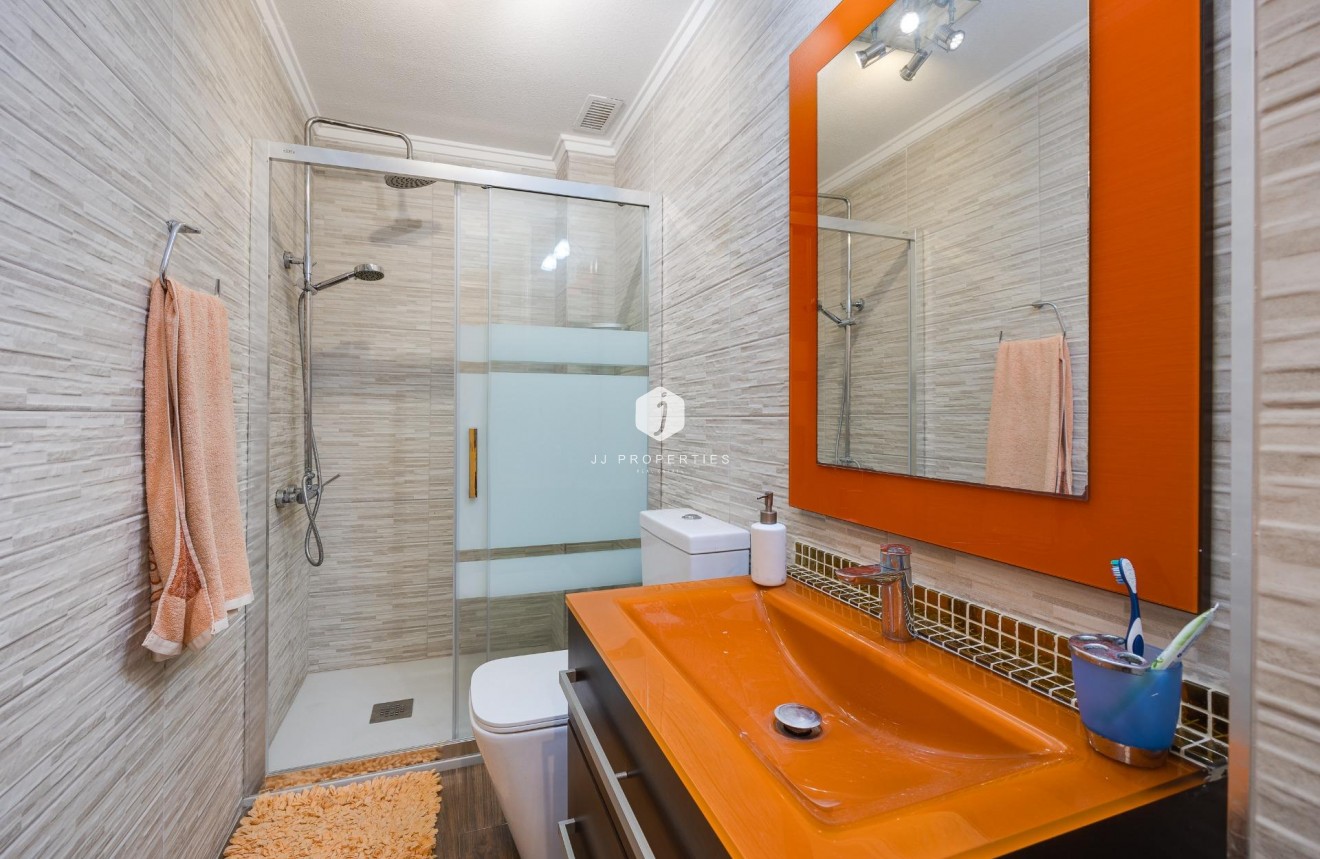 Resale - Apartment / flat -
Torrevieja - Acequion