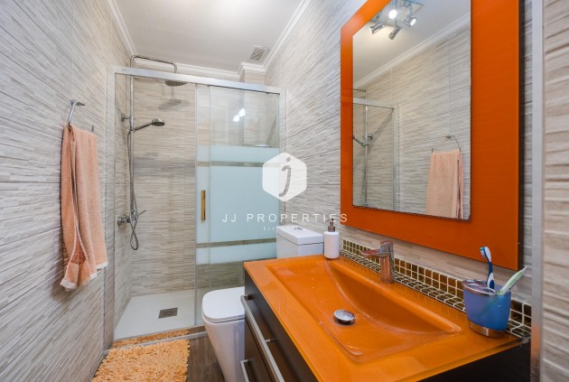 Resale - Apartment / flat -
Torrevieja - Acequion