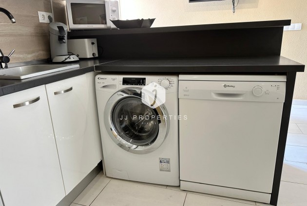 Segunda mano - Apartamento / piso -
Torrevieja - Paseo maritimo