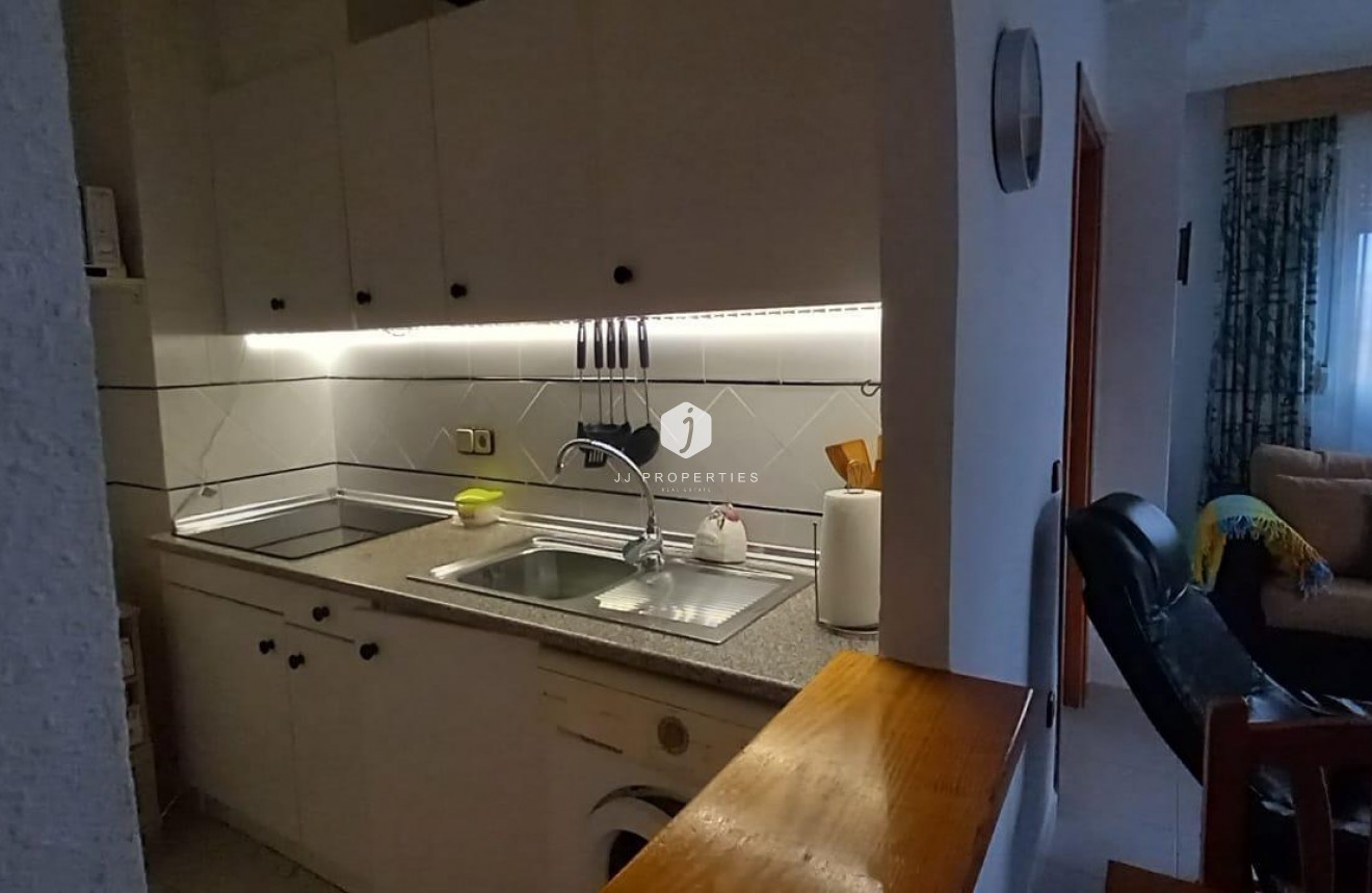 Tweedehands - Penthouse -
Torrevieja - El Acequión - Los Náufragos