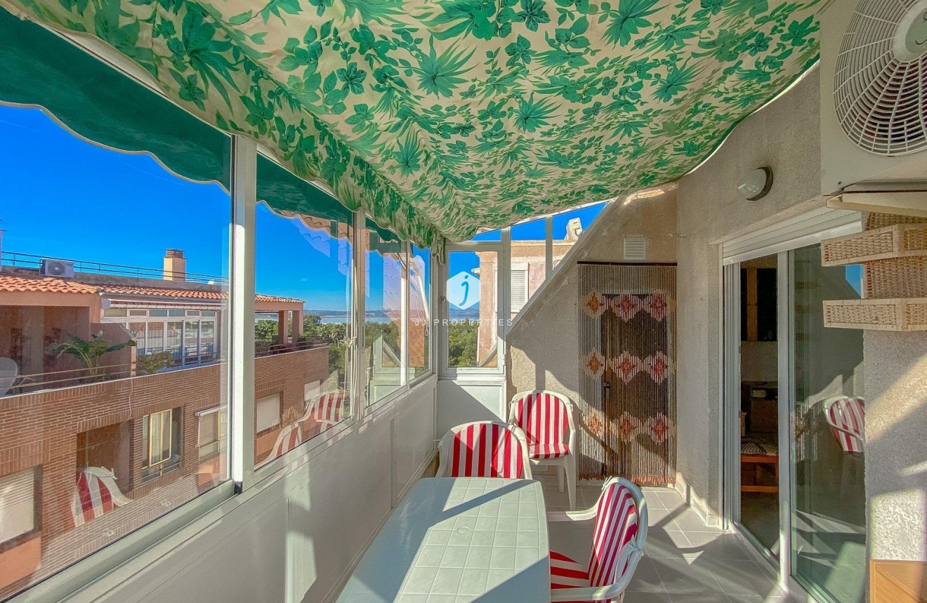 Tweedehands - Penthouse -
Torrevieja - El Acequión - Los Náufragos
