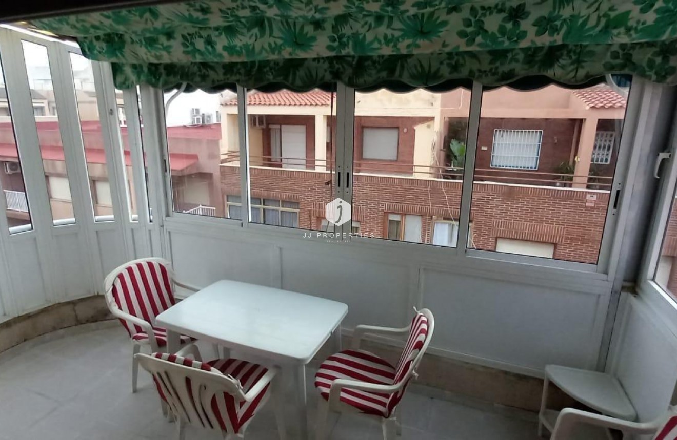 Tweedehands - Penthouse -
Torrevieja - El Acequión - Los Náufragos