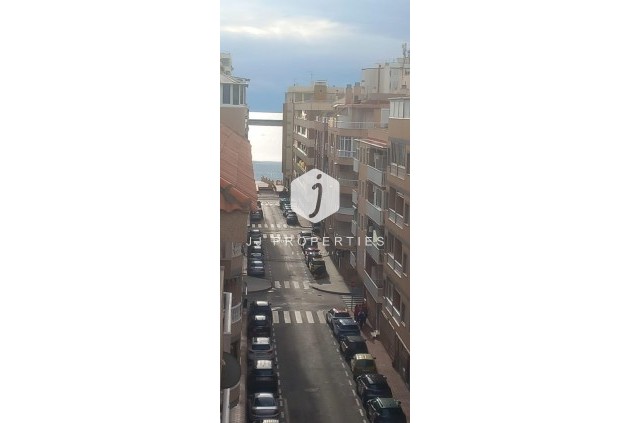 Tweedehands - Penthouse -
Torrevieja - El Acequión - Los Náufragos