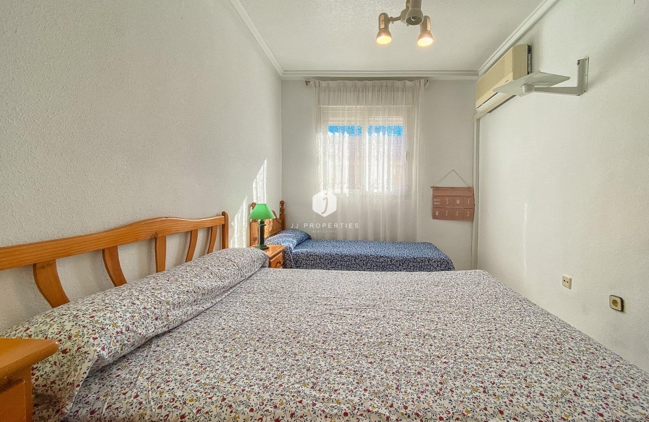 Tweedehands - Penthouse -
Torrevieja - El Acequión - Los Náufragos