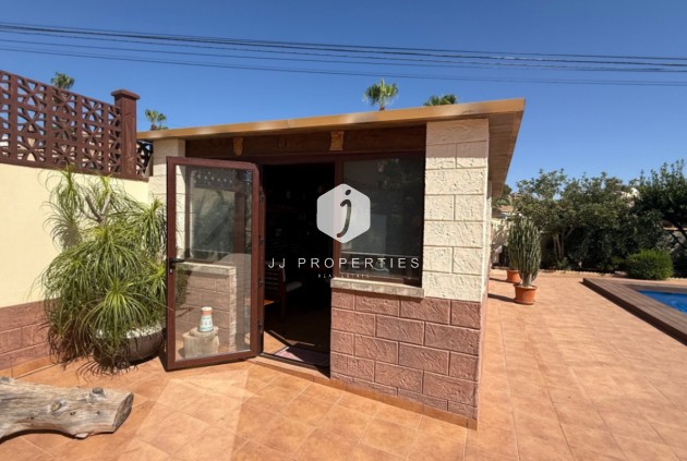 D'occasion - Villa -
Torrevieja - Costa Blanca