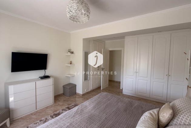 D'occasion - Villa -
Torrevieja - Costa Blanca