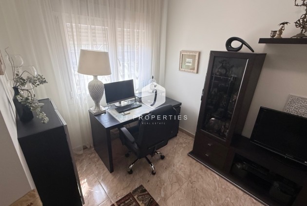 D'occasion - Villa -
Torrevieja - Costa Blanca