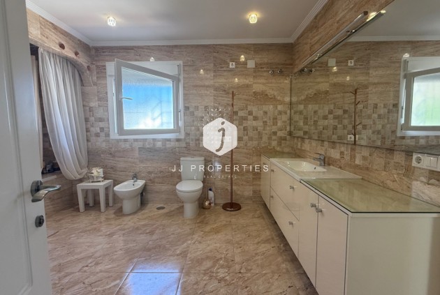 D'occasion - Villa -
Torrevieja - Costa Blanca