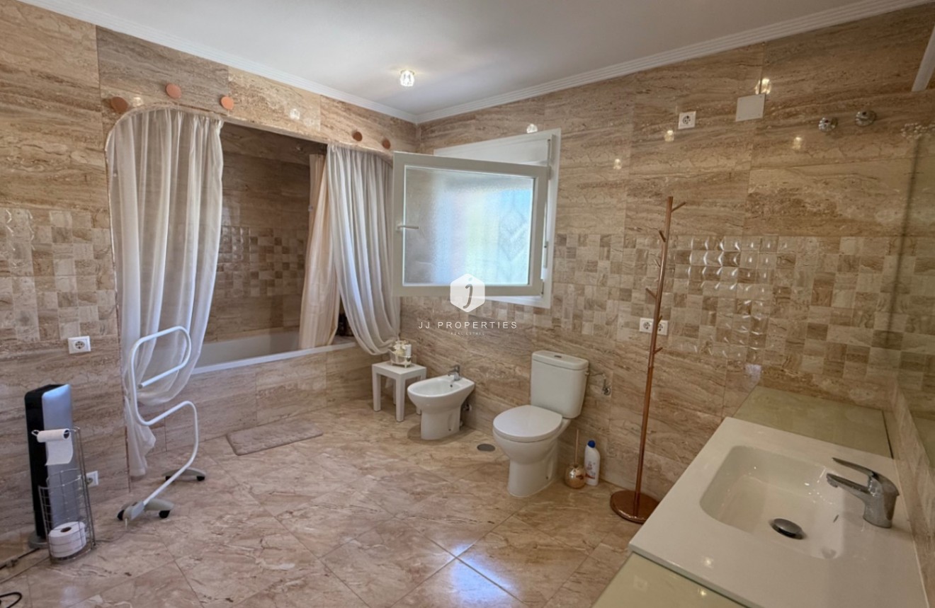 D'occasion - Villa -
Torrevieja - Costa Blanca