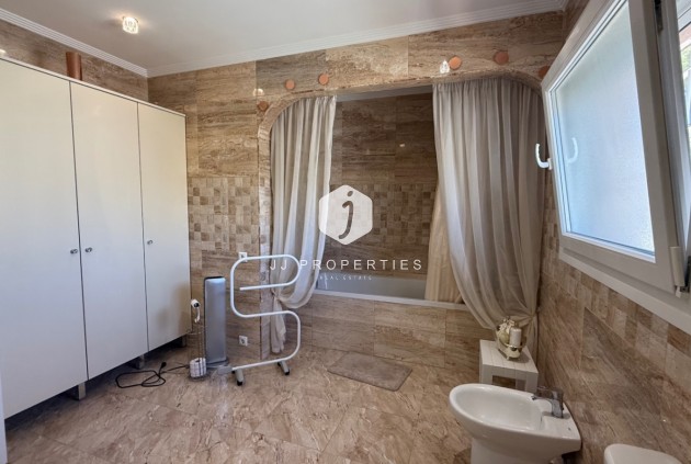 D'occasion - Villa -
Torrevieja - Costa Blanca