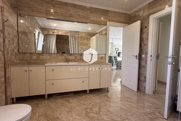 D'occasion - Villa -
Torrevieja - Costa Blanca