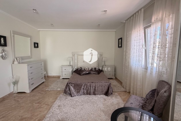 D'occasion - Villa -
Torrevieja - Costa Blanca