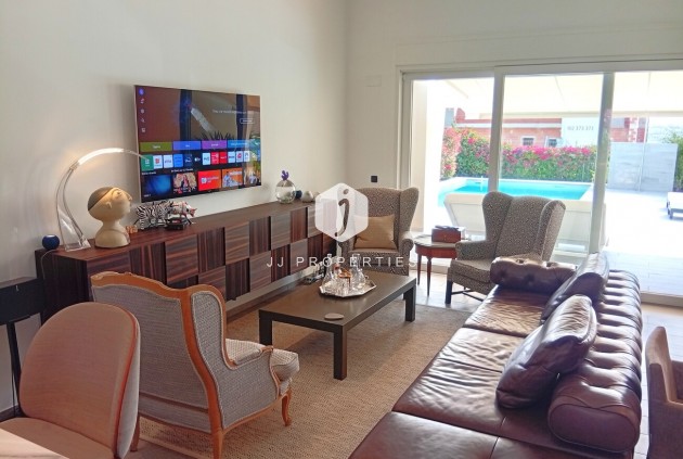 Tweedehands - Villa -
Algorfa - La finca golf