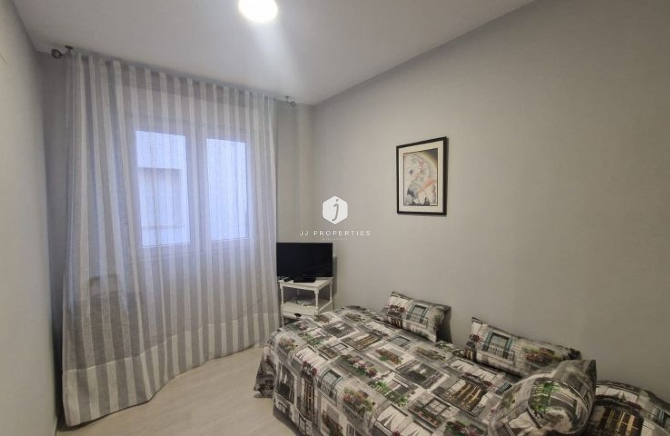 Tweedehands - Appartement / flat -
Torrevieja - Costa Blanca