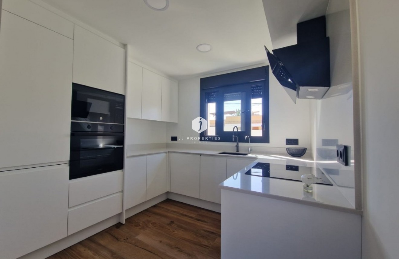 Tweedehands - Villa -
Los Balcones - Costa Blanca