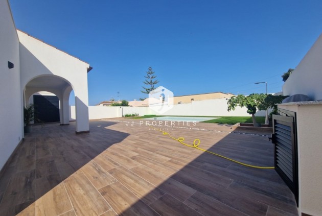 Tweedehands - Villa -
Los Balcones - Costa Blanca