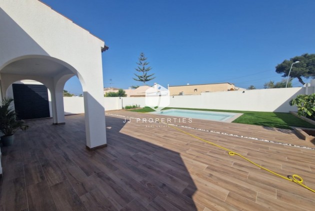 Tweedehands - Villa -
Los Balcones - Costa Blanca