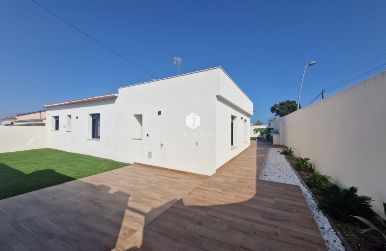 Tweedehands - Villa -
Los Balcones - Costa Blanca