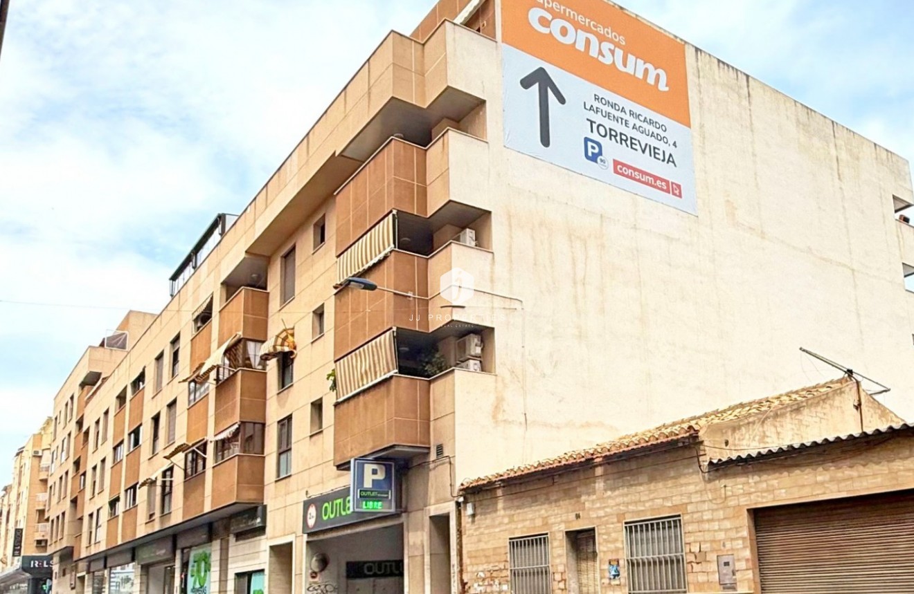 Tweedehands - Appartement / flat -
Torrevieja - Costa Blanca