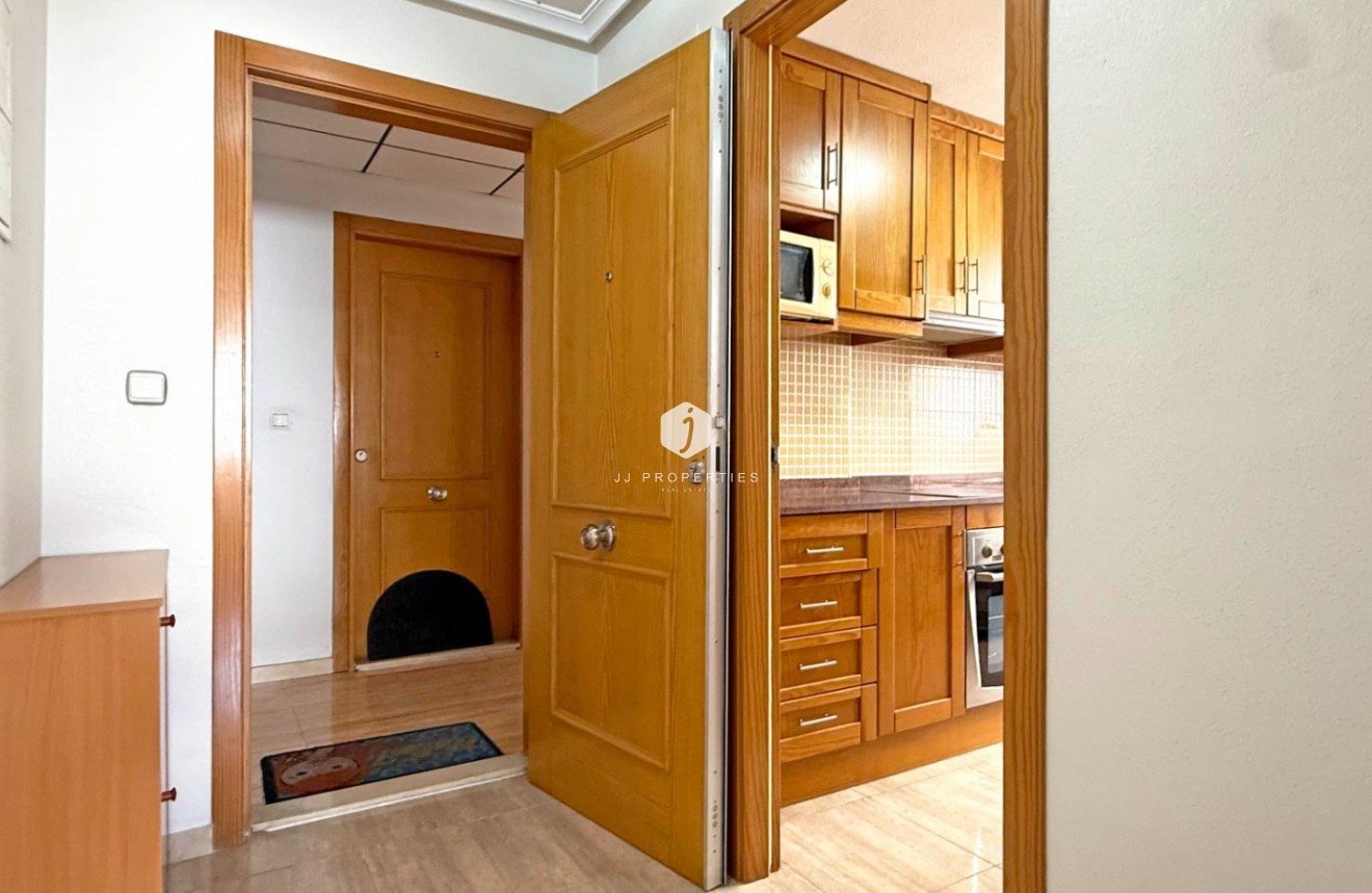 Tweedehands - Appartement / flat -
Torrevieja - Costa Blanca