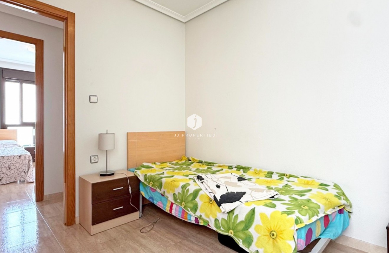 Tweedehands - Appartement / flat -
Torrevieja - Costa Blanca