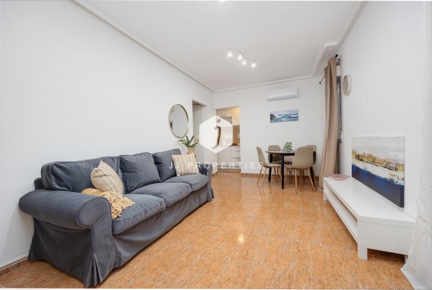 Tweedehands - Appartement / flat -
Torrevieja - Costa Blanca