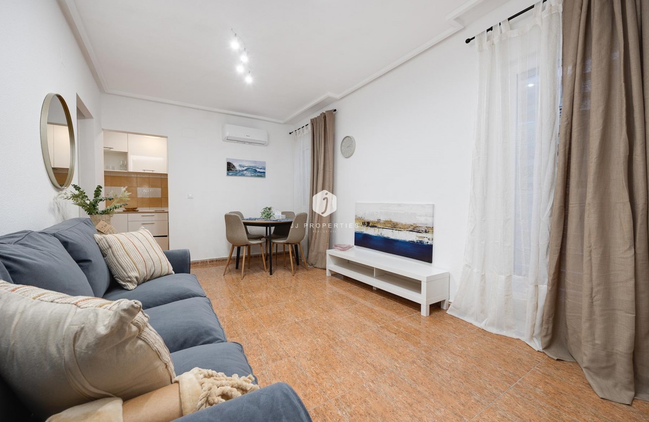 Tweedehands - Appartement / flat -
Torrevieja - Costa Blanca