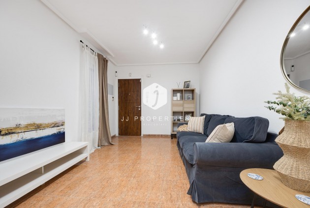 Tweedehands - Appartement / flat -
Torrevieja - Costa Blanca