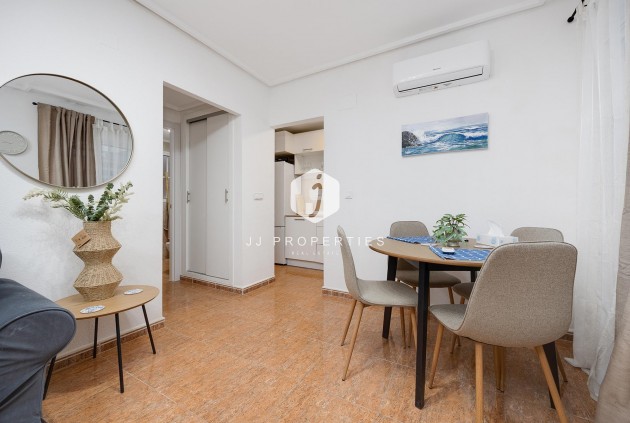 Tweedehands - Appartement / flat -
Torrevieja - Costa Blanca