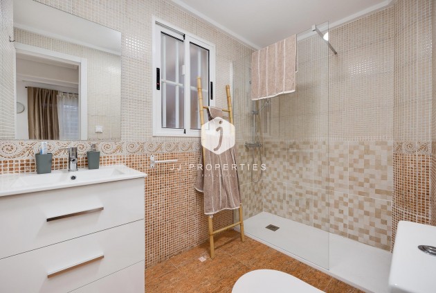 Tweedehands - Appartement / flat -
Torrevieja - Costa Blanca