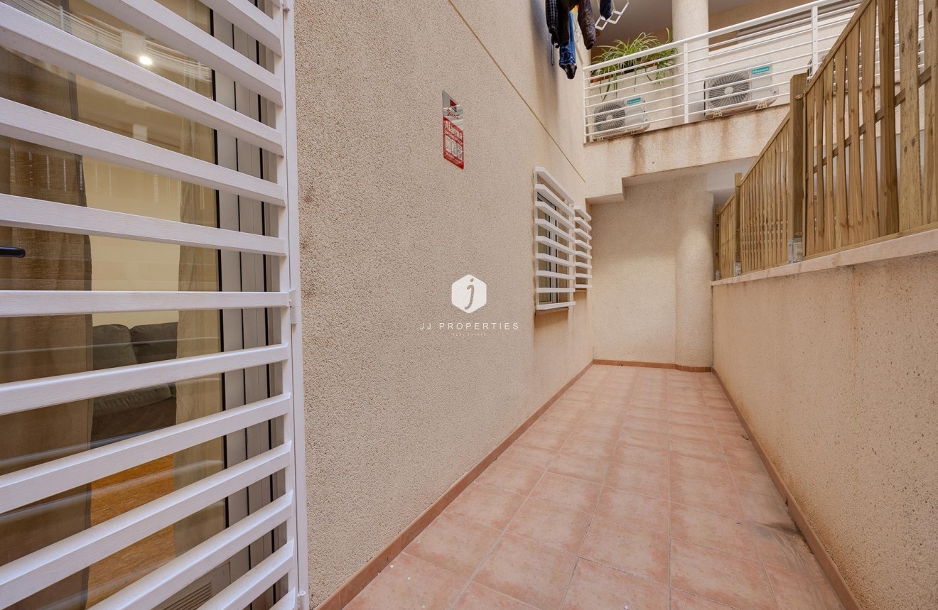 Tweedehands - Appartement / flat -
Torrevieja - Costa Blanca