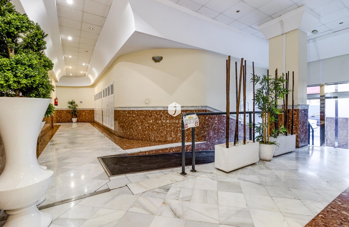 Tweedehands - Appartement / flat -
Torrevieja - Costa Blanca