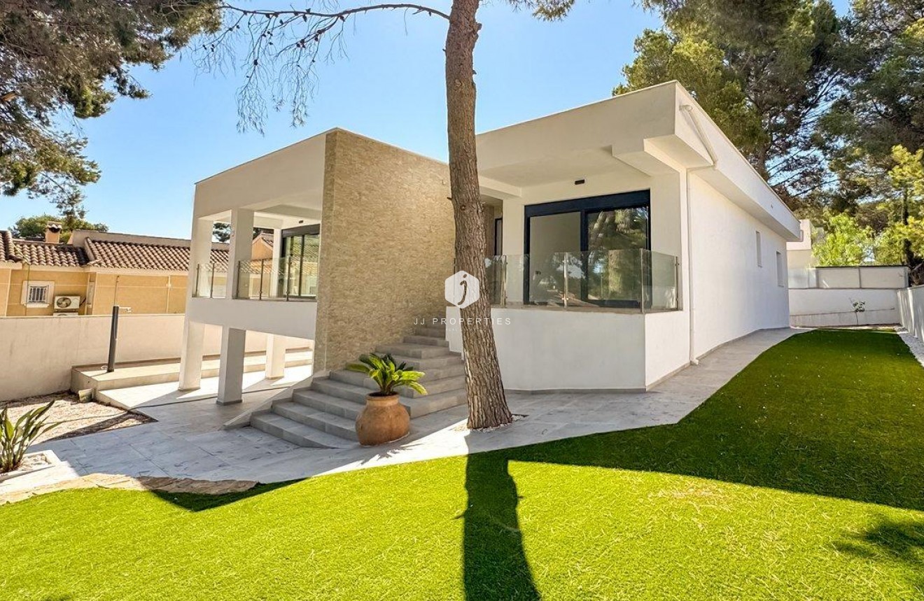 Tweedehands - Villa -
Torrevieja - Los Balcones - Los Altos del Edén