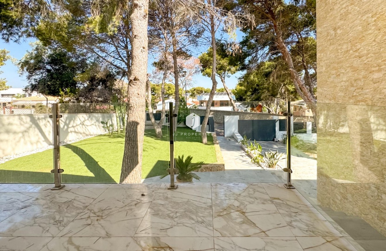 Tweedehands - Villa -
Torrevieja - Los Balcones - Los Altos del Edén
