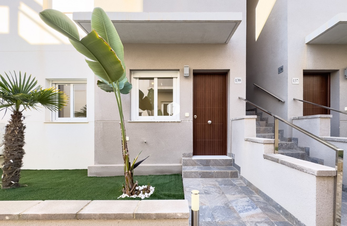 Tweedehands - Bungalow -
Torrevieja - Costa Blanca