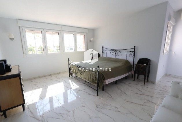 Tweedehands - Villa -
Orihuela Costa - Costa Blanca