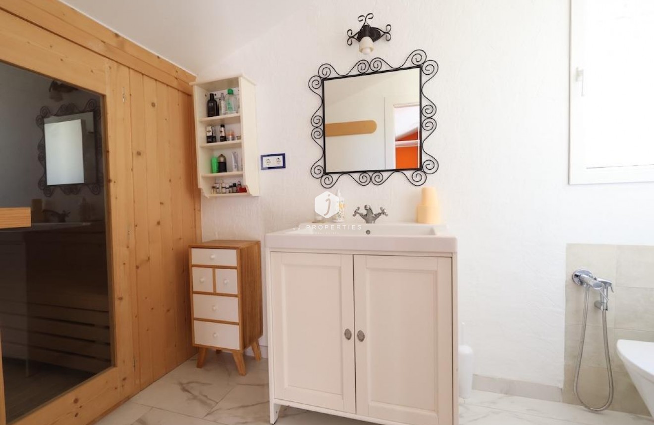 Tweedehands - Villa -
Orihuela Costa - Costa Blanca