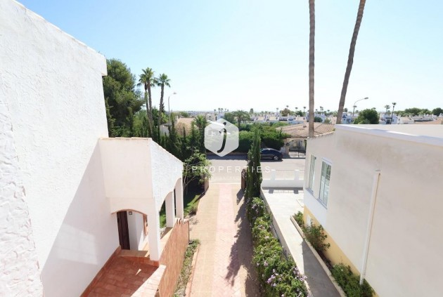 Tweedehands - Villa -
Orihuela Costa - Costa Blanca