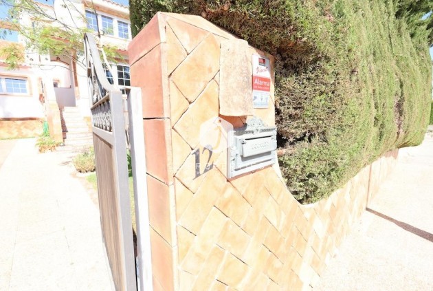 Tweedehands - Villa -
Orihuela Costa - Costa Blanca