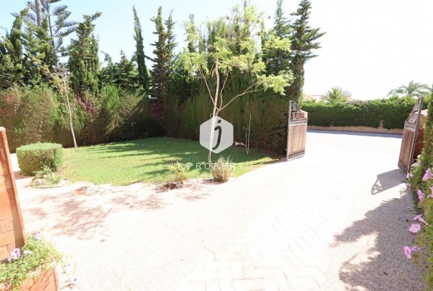 Tweedehands - Villa -
Orihuela Costa - Costa Blanca