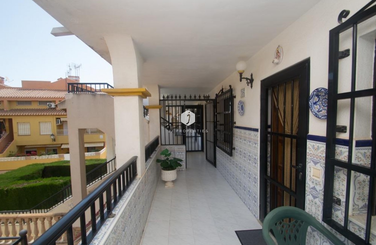 Tweedehands - Appartement / flat -
Torrevieja - Mar Azul