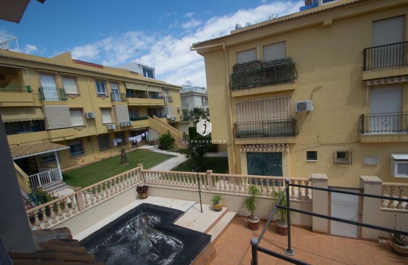 Tweedehands - Appartement / flat -
Torrevieja - Mar Azul