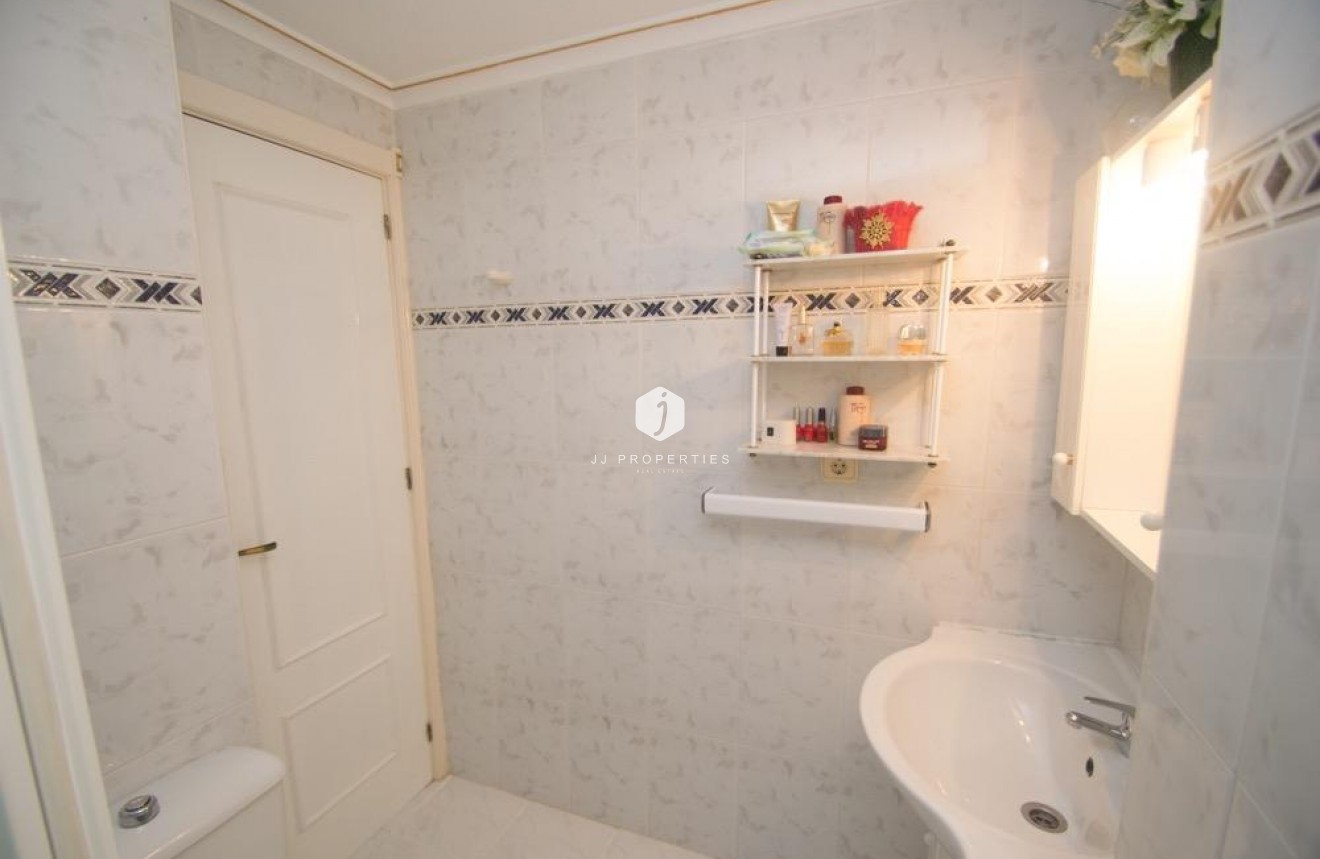 Tweedehands - Appartement / flat -
Torrevieja - Mar Azul