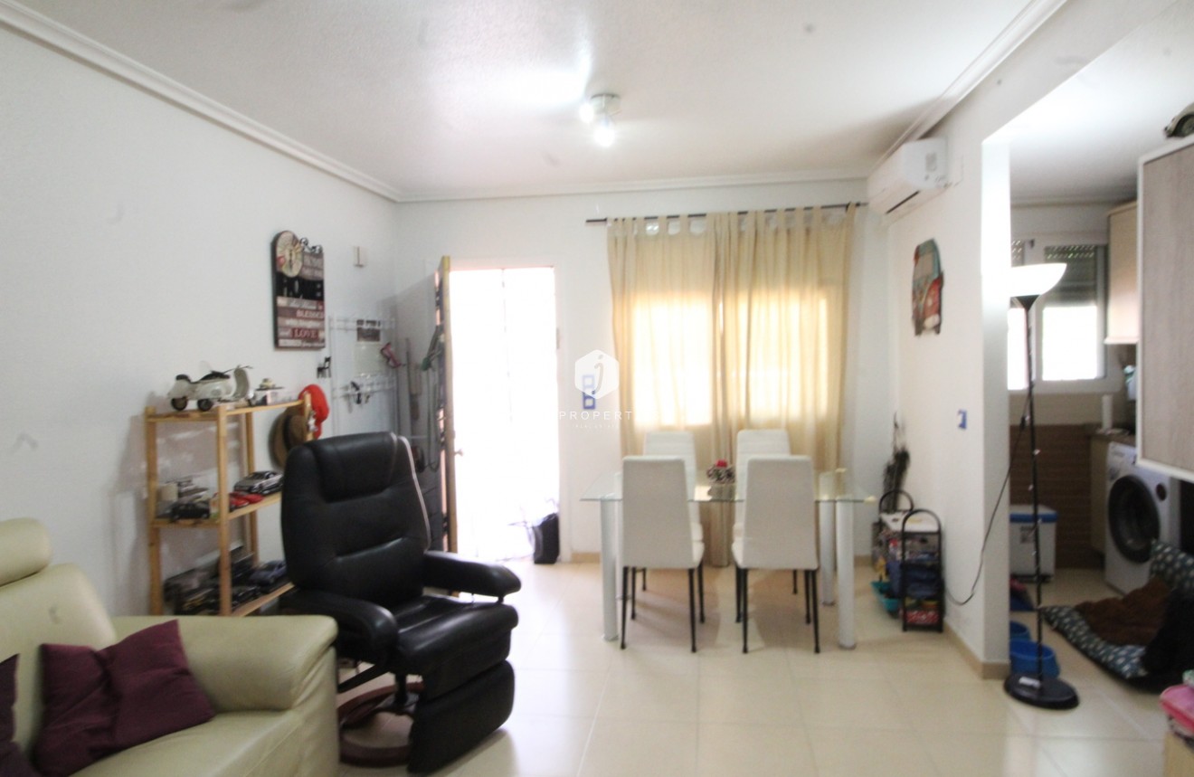 Tweedehands - Appartement / flat -
Daya Nueva - Costa Blanca