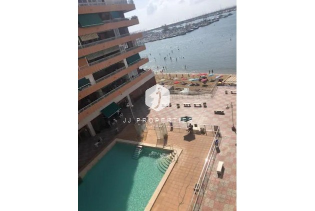 Tweedehands - duplex -
Torrevieja - Playa de los Naufragos